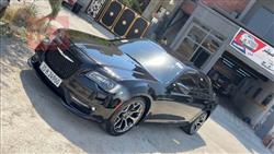 کرایسلەر 300